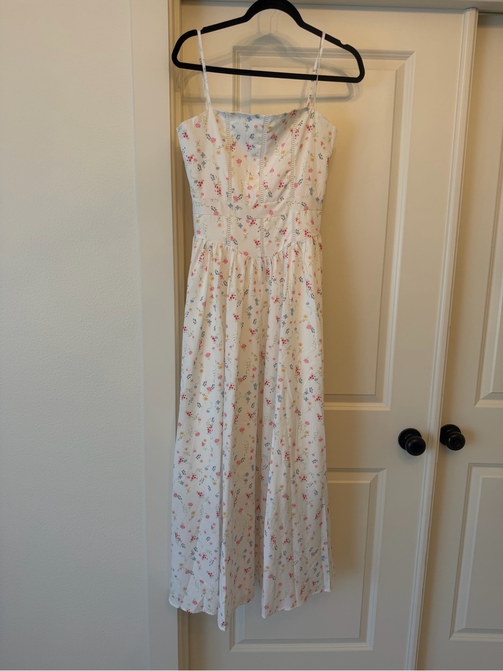 Cream Floral Spaghetti Strap Maxi Dress